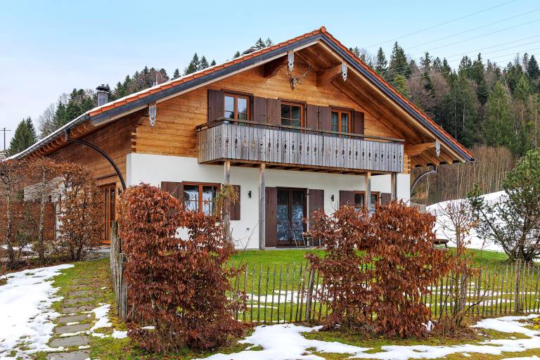 Holiday Home 'Fluh' with Mountain View, Private Terrace and Wi-Fi — photo 5