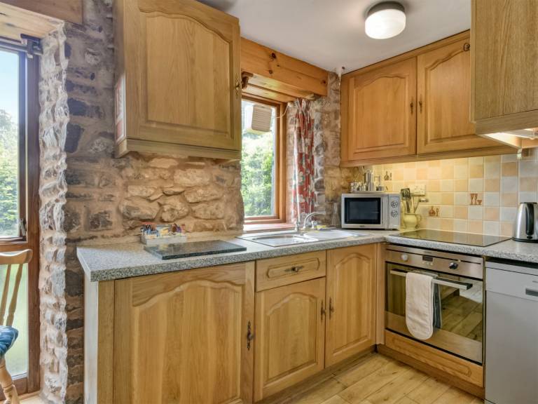 Family-friendly cottage with garden & pool | River view | Pet-friendly — photo 3