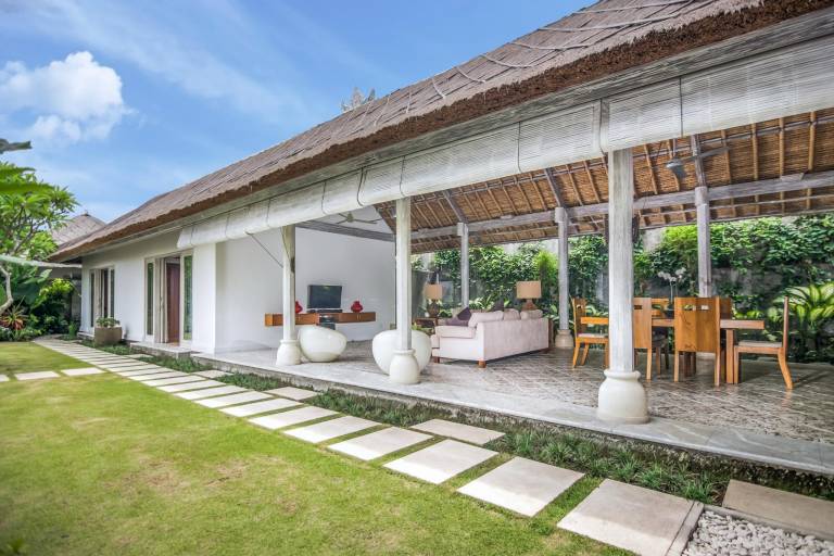 Serene Villas in Kuta