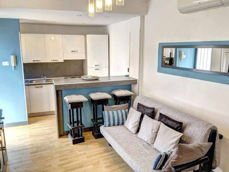 Lovely holiday apartment with hot tub, terrace & yard | Pets are welcome — photo 4