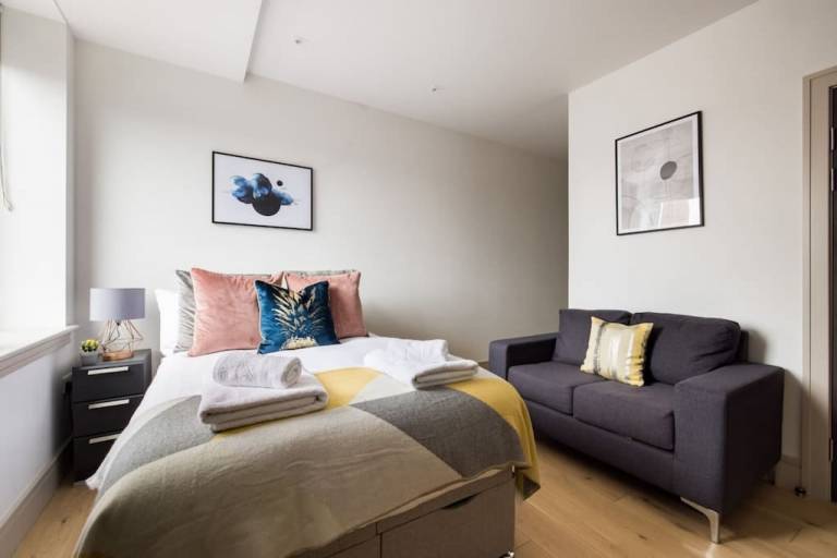 Apartment Hampton Court
