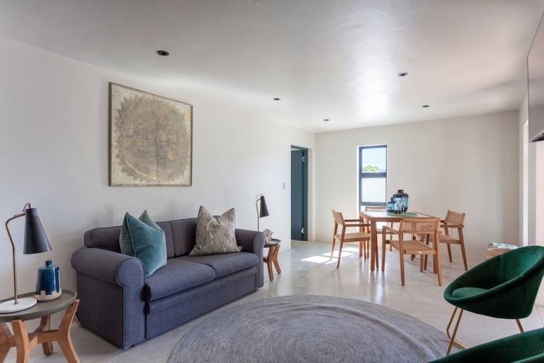Accommodation Paternoster