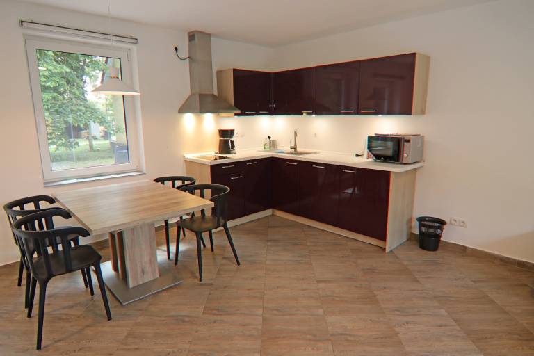 Nice vacation home with yard & barbecue | Pet-friendly — photo 4