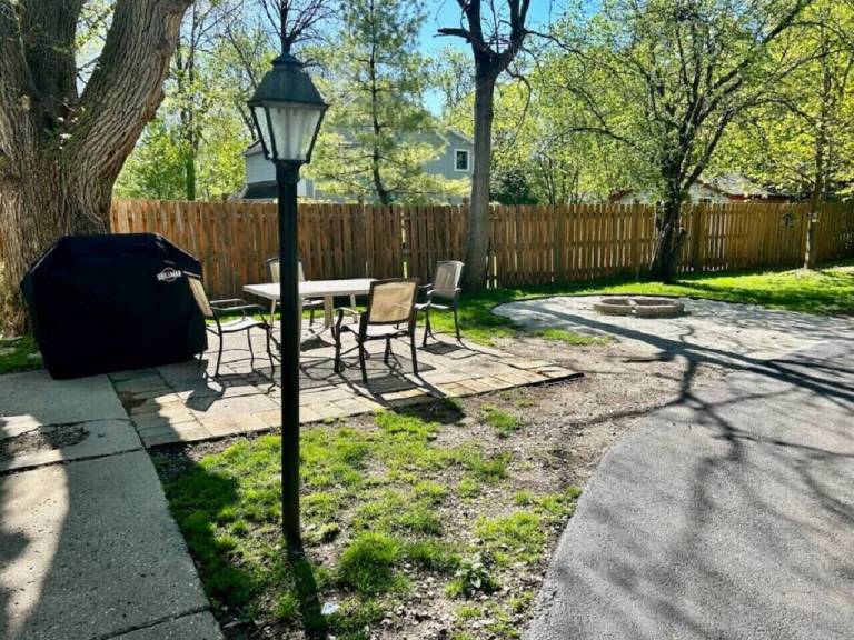 Apartment  Vernon Hills
