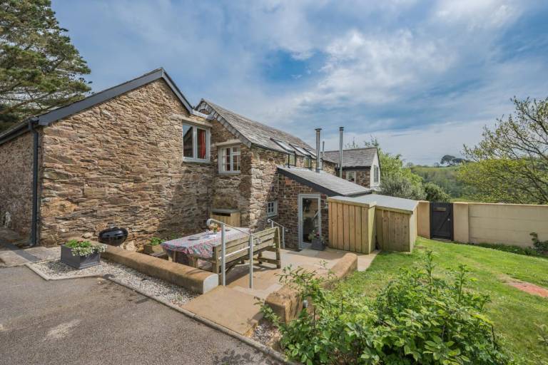 Fully equipped charming cottage with barbecue & yard | Dogs allowed — photo 5