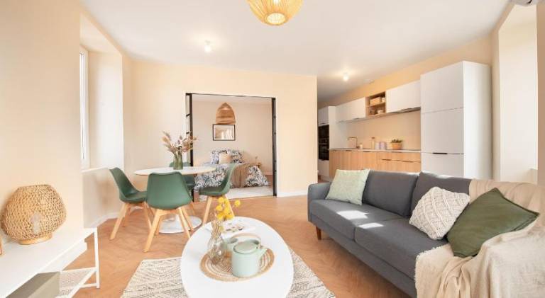 Holiday apartment with 1 room for 2 persons in Albi