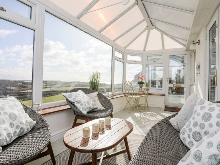 Fully equipped pleasant cottage with yard | Beach view | Close to the beach | Pet-friendly — photo 5