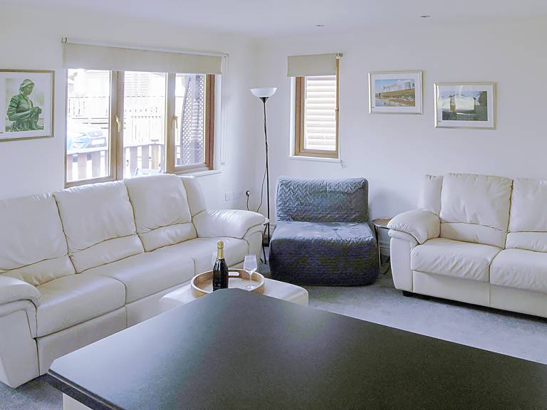Family-friendly pleasant cottage with garden | Close to the beach | Pets are welcome — photo 4