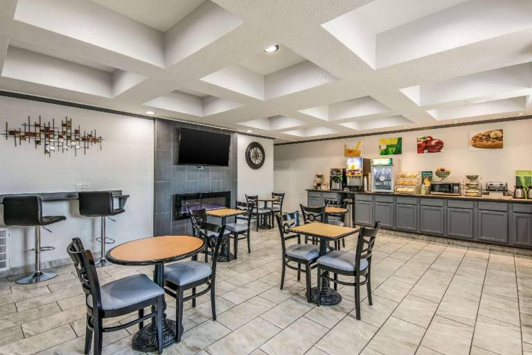 Quality Suites Maumelle - Little Rock Northwest — photo 5