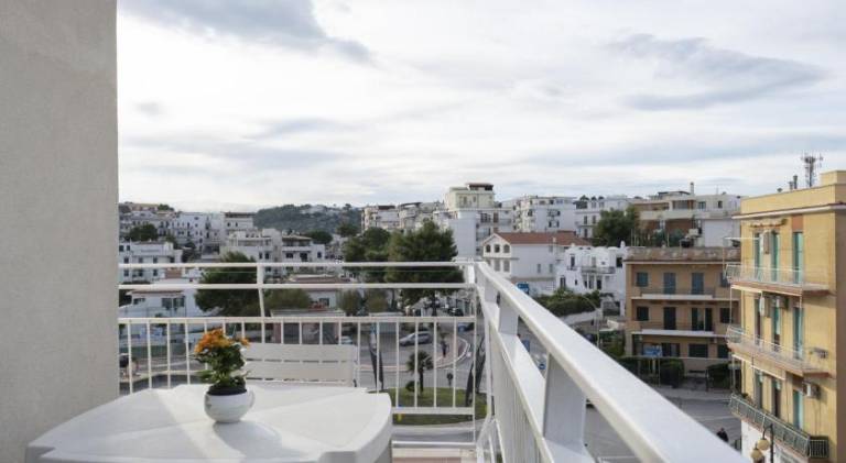 Rental apartment with terrace | Beach nearby | Pet-friendly — photo 3