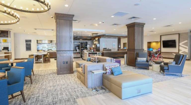 Hilton Garden Inn Cincinnati/Midtown — photo 2