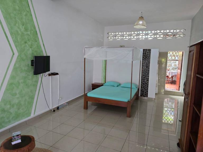 Lovely holiday apartment with garden, BBQ & patio | Close to the beach | Perfect for remote work | Dogs allowed — photo 2