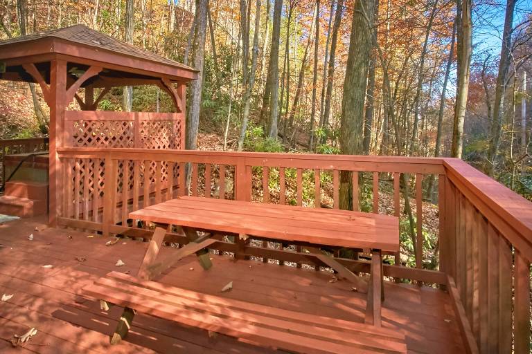 Bear Creek: Creekside, Pet Friendly, Value — photo 3