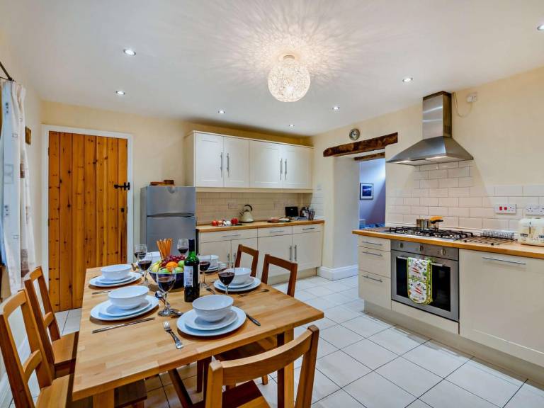 Cottage with 3 rooms for 6 persons — photo 3