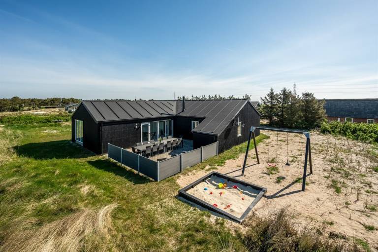 Ferienhaus mit Hund inKlegod Strand  f&uuml;r max. 12 Personen