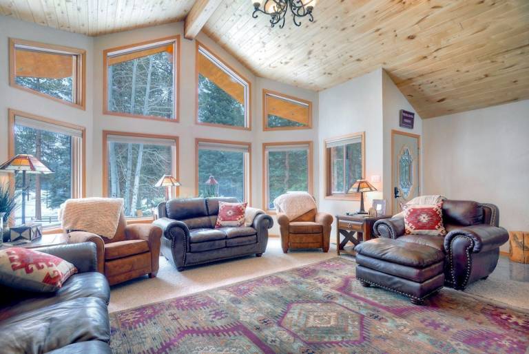 House Vallecito Lake
