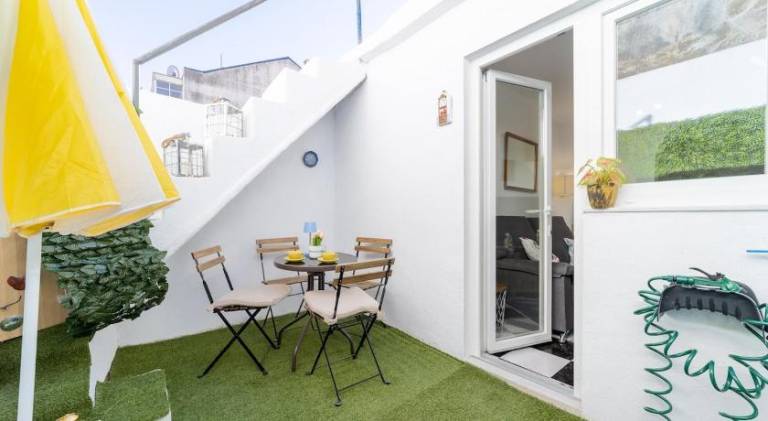 House with terrace & pool — photo 5