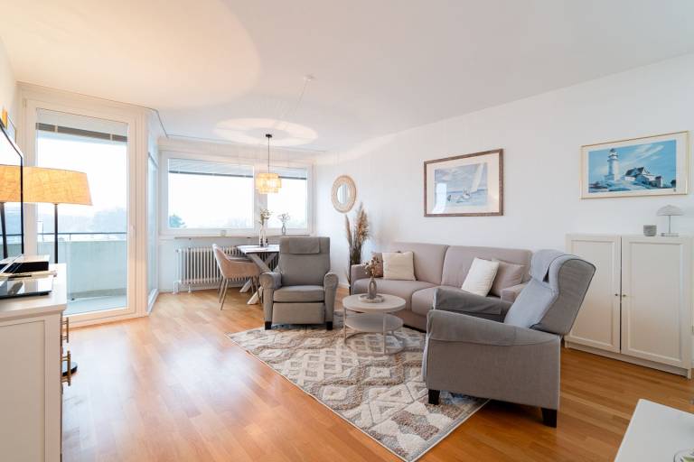 Beau Rivage: Komfortables Apartment mit Balkon nahe Sandstrand in Scharbeutz — photo 4