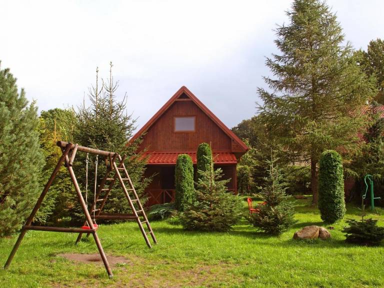 Modernes Ferienhaus in Kopalino mit Grill, Garten und Terrasse