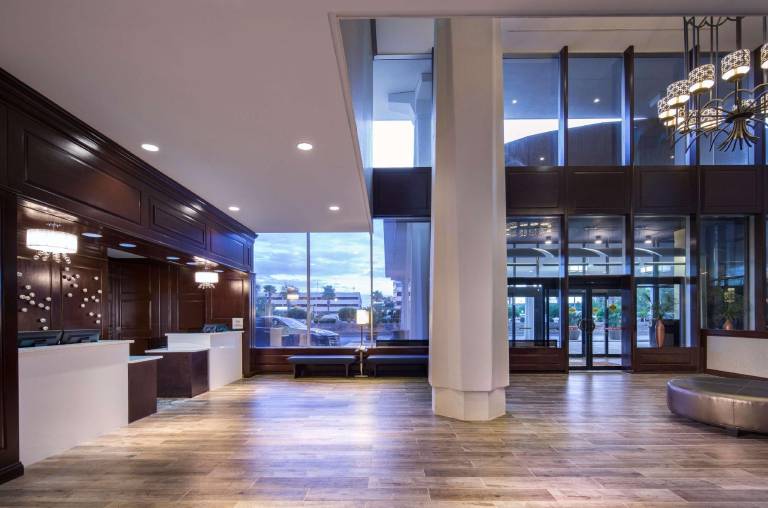 DoubleTree by Hilton Hotel Jacksonville Riverfront in Jackson, FL