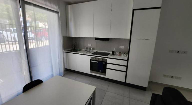 Rental apartment with 1 room for 4 persons in Grottammare