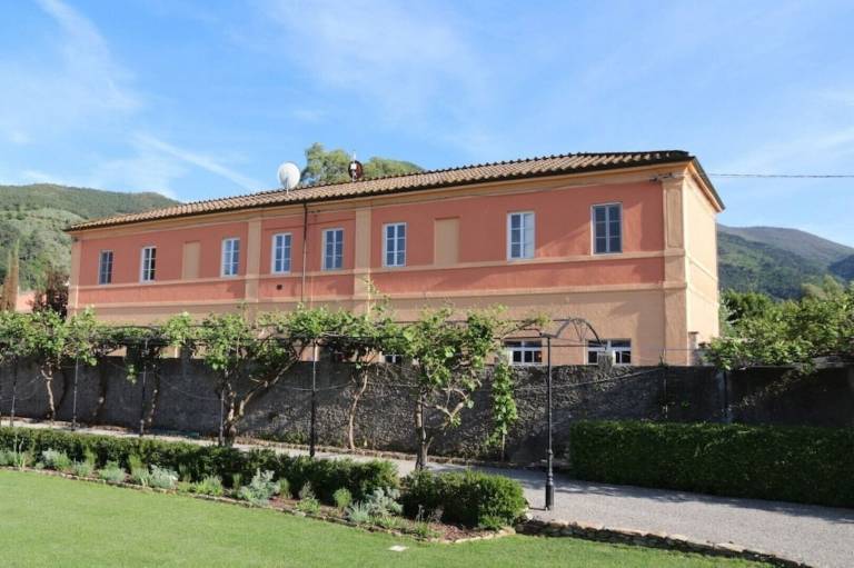 Villa  Vorno
