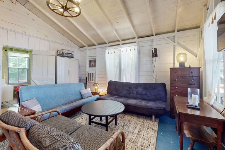 Cabin South Hero