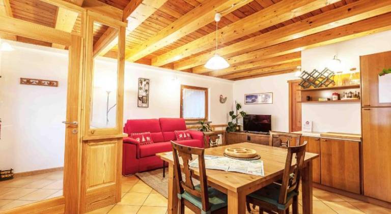 Beautiful rental apartment with yard | Pets are welcome — photo 3