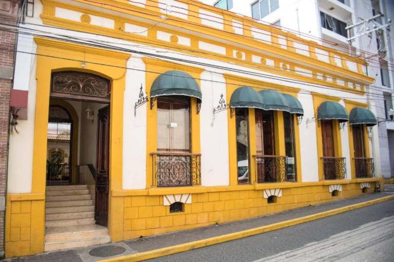 OYO Hotel Real De Cortes