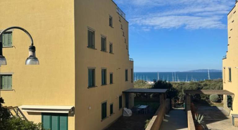 Rental apartment with terrace — photo 4
