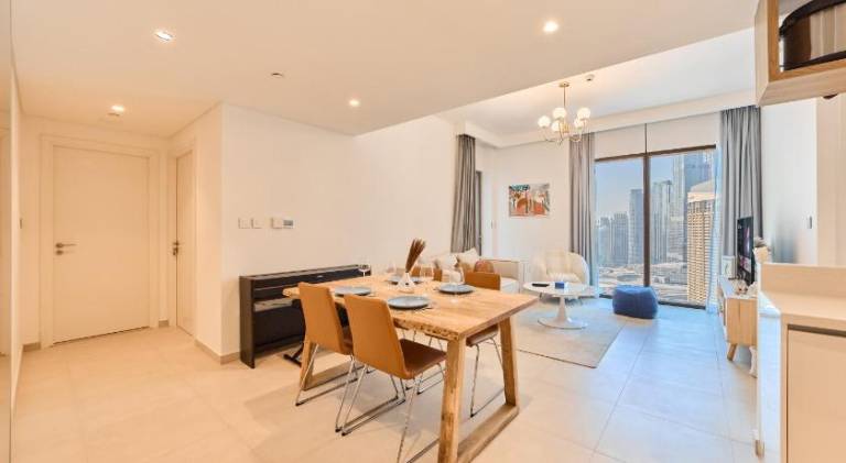 Stunning 2BR Skyline Stay With Full Burj Khalifa View — photo 3