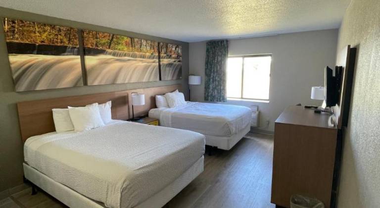 Days Inn by Wyndham Alpena — photo 2