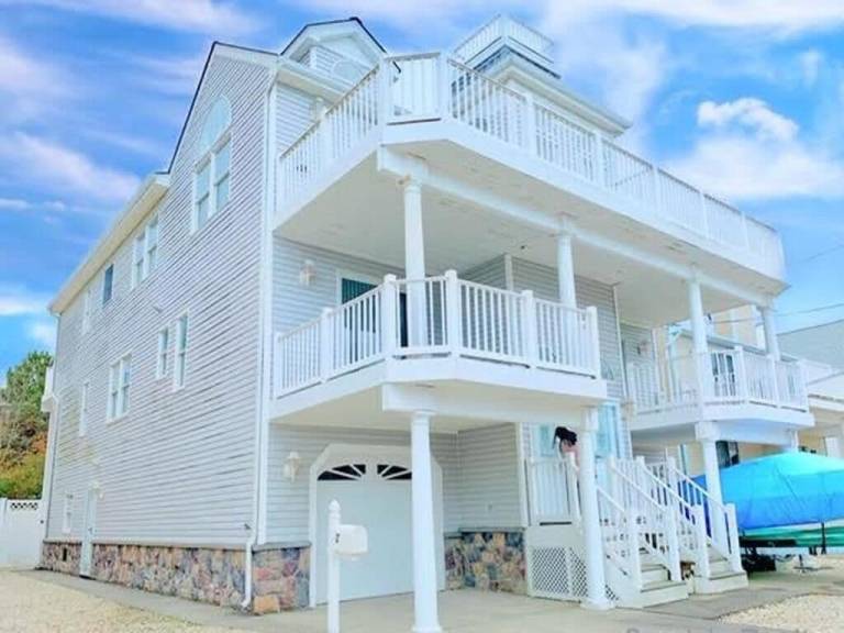 Condo Avalon