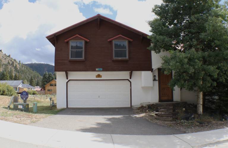 House  Red River