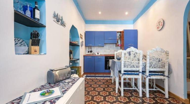 Holiday apartment with 1 room for 4 persons — photo 4