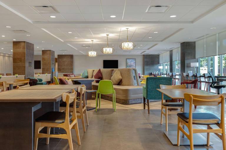 Home2 Suites by Hilton Allentown Bethlehem Airport — photo 3