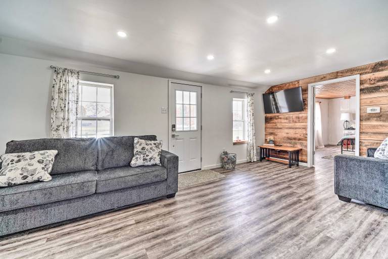 Updated Beattyville Ranch-Style Home w/ Yard! — photo 3