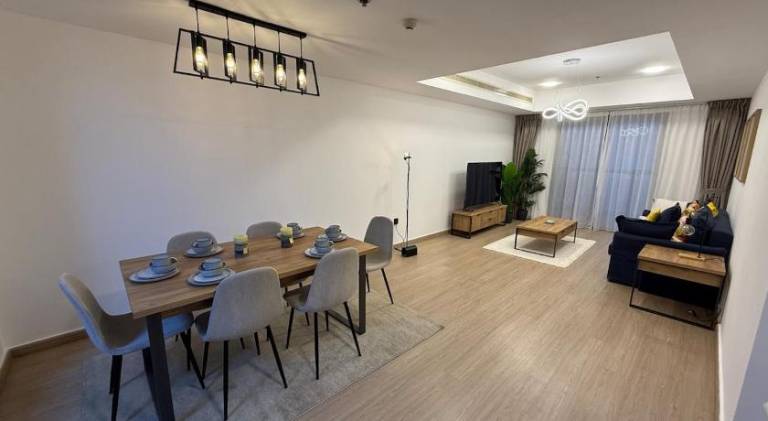 Apartment with private pool & hot tub — photo 4