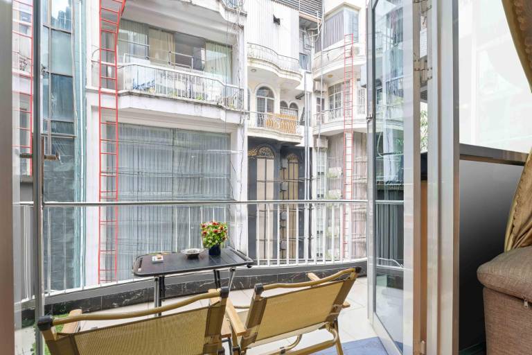 Apartment with jacuzzi & sauna | Near Notre-Dame Cathedral Basilica of Saigon | Suitable for remote work — photo 3