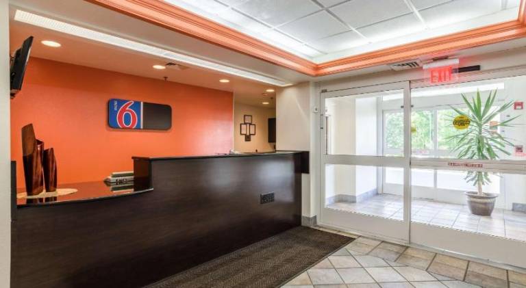 Motel 6 Bristol, VA — photo 2