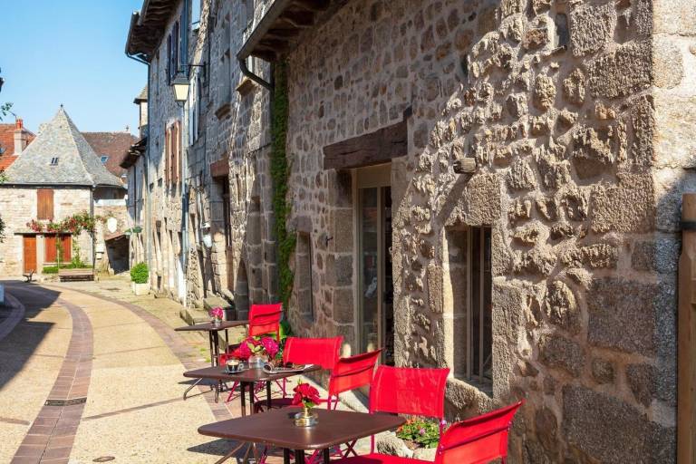 Demeures & Chateaux Auberge de la Tour - Hotel & Restaurants - Marcoles Auvergne — photo 5