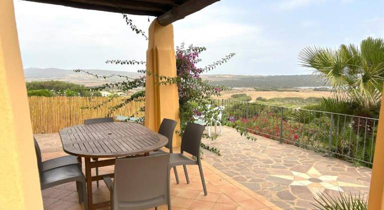Villa with pool — photo 5