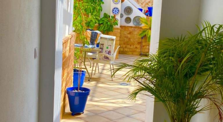 Apartamento con Terraza, a 100m playa Costilla y Frente al Castillo — photo 4
