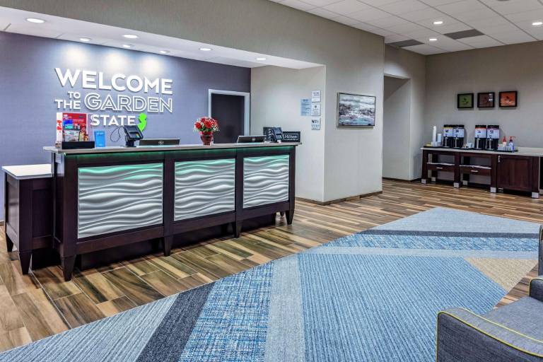 Hampton Inn Cranbury — photo 4
