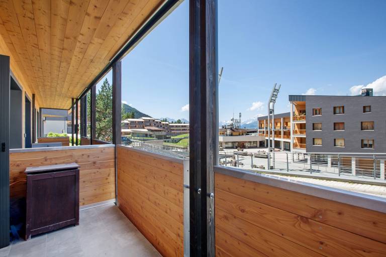 Holiday apartment with patio | Mountain view — photo 2