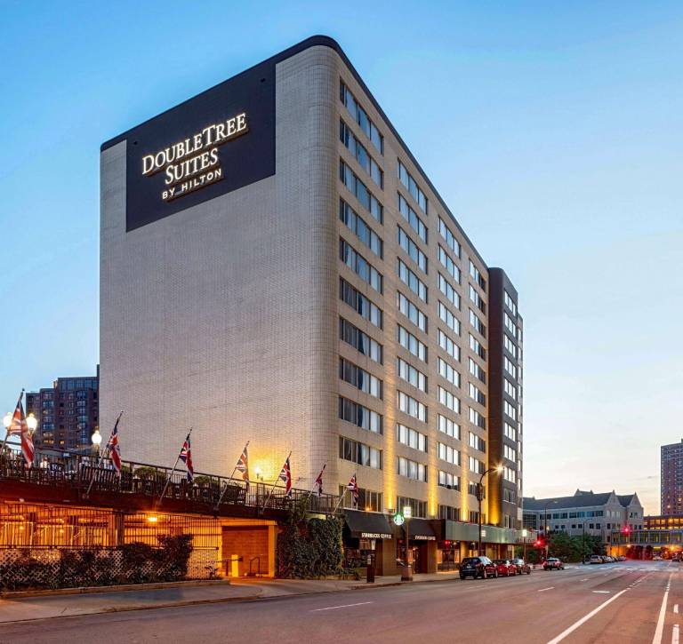 DoubleTree Suites by Hilton Minneapolis in Minneapolis, MN