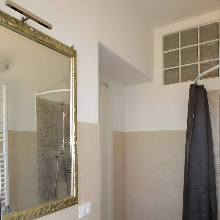 Charming dedicated room with garden, terrace & fast internet | Garden view | Suitable for remote work | Pets allowed — photo 5