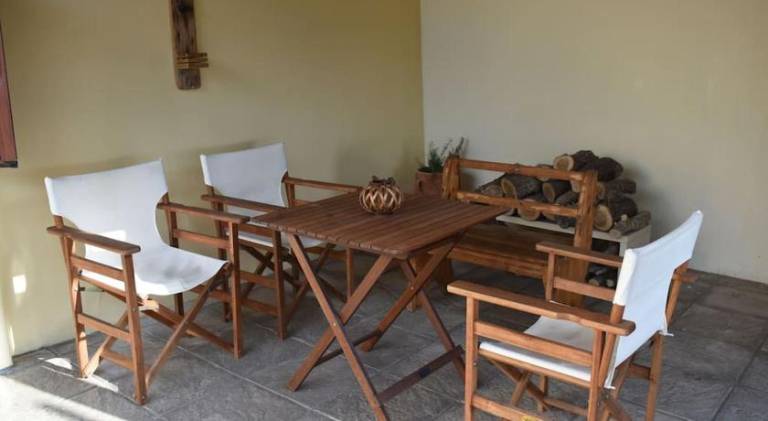 Βίλα Μονόλιθος