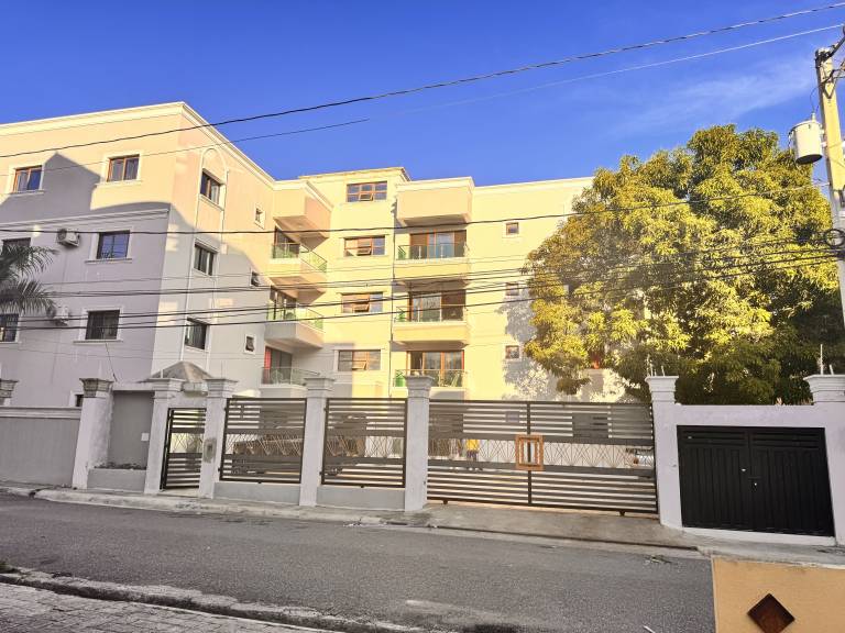 Enjoy Huge 4 bedrooms, and 3 bathrooms, 8 new apartments — photo 4