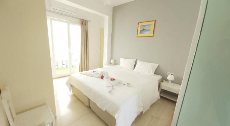 Lovely apartment with patio, yard & jacuzzi | Close to the beach | Pets allowed — photo 2